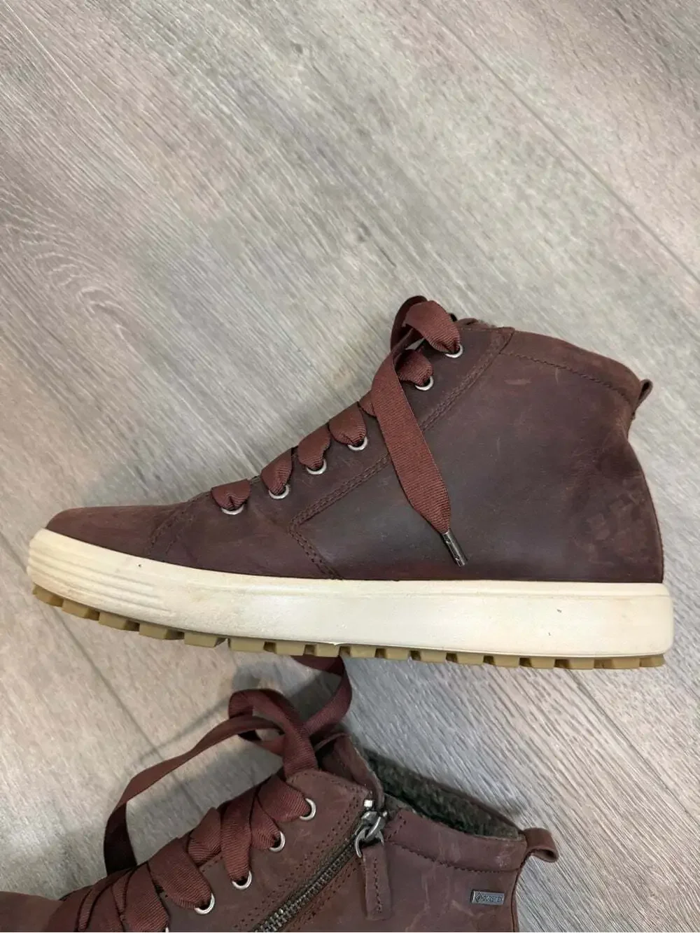 Ecco Brown Leather High-Top Sneakers size 40